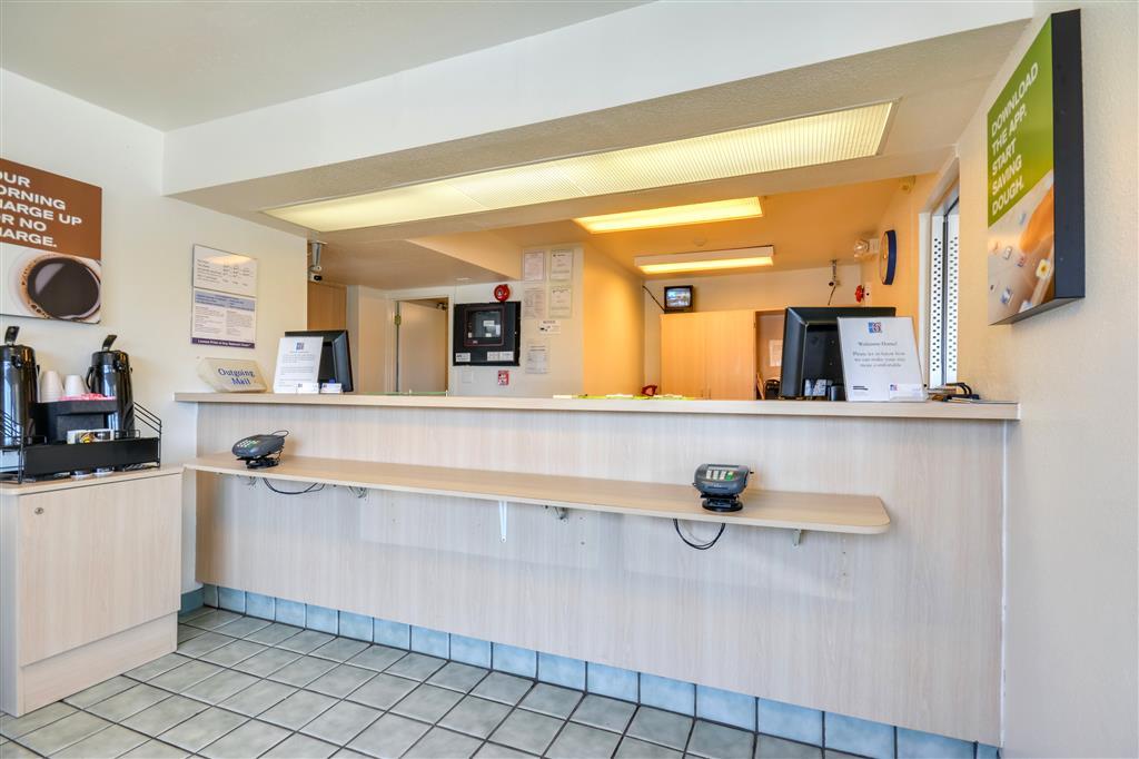 טילמנס קורנר Rodeway Inn מראה פנימי תמונה